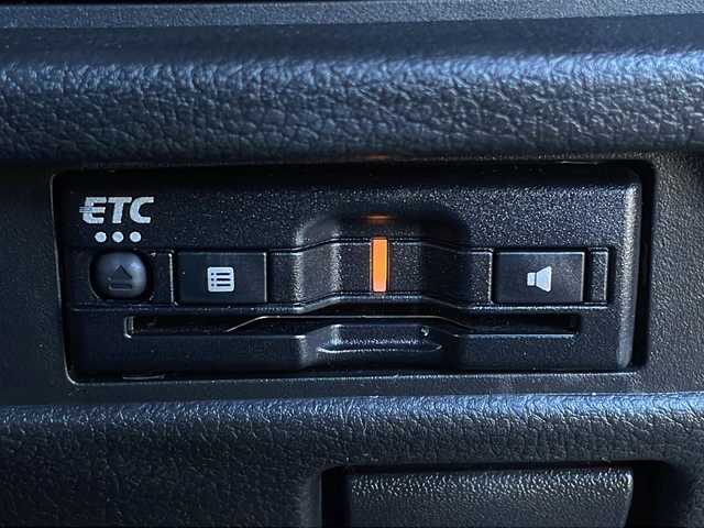 スズキ ハスラー HYBRID G 山口県 2024(令6)年 2万km クールカーキパールメタリック/ソフトベージュメタリック 純正SDナビ【AVN-LS03W】/・Bluetooth/・フルセグテレビ/・DVD再生/バックカメラ/ETC/プッシュスタート/スマートキー/スペアキー/純正フロアマット/純正LEDヘッドライト/オートライト/SUZUKI SAFETY　SUPPORT/・アダプティブクルーズコントロール/・デュアルカメラブレーキサポート/・後退時ブレーキサポート/・誤発進抑制機能/・後方誤発進抑制制御/・車線逸脱抑制機能/・車線逸脱警報機能/・ふらつき警報機能/・標識認識機能/・先行車発進お知らせ機能/シートヒーター/コーナーセンサー/電動格納ミラー/取扱説明書/保証書