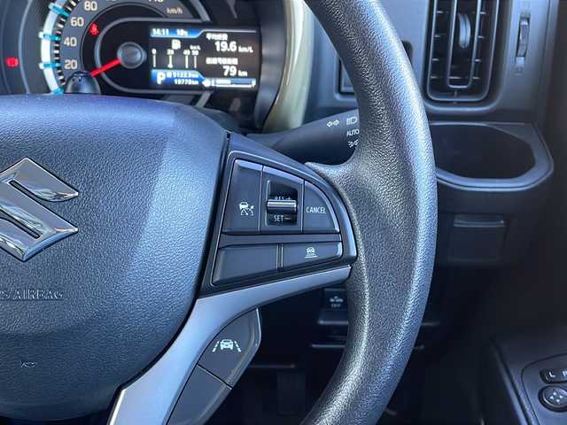 スズキ ハスラー HYBRID G 山口県 2024(令6)年 2万km クールカーキパールメタリック/ソフトベージュメタリック 純正SDナビ【AVN-LS03W】/・Bluetooth/・フルセグテレビ/・DVD再生/バックカメラ/ETC/プッシュスタート/スマートキー/スペアキー/純正フロアマット/純正LEDヘッドライト/オートライト/SUZUKI SAFETY　SUPPORT/・アダプティブクルーズコントロール/・デュアルカメラブレーキサポート/・後退時ブレーキサポート/・誤発進抑制機能/・後方誤発進抑制制御/・車線逸脱抑制機能/・車線逸脱警報機能/・ふらつき警報機能/・標識認識機能/・先行車発進お知らせ機能/シートヒーター/コーナーセンサー/電動格納ミラー/取扱説明書/保証書