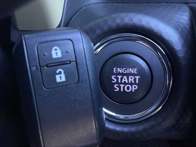 スズキ ハスラー HYBRID G 山口県 2024(令6)年 2万km クールカーキパールメタリック/ソフトベージュメタリック 純正SDナビ【AVN-LS03W】/・Bluetooth/・フルセグテレビ/・DVD再生/バックカメラ/ETC/プッシュスタート/スマートキー/スペアキー/純正フロアマット/純正LEDヘッドライト/オートライト/SUZUKI SAFETY　SUPPORT/・アダプティブクルーズコントロール/・デュアルカメラブレーキサポート/・後退時ブレーキサポート/・誤発進抑制機能/・後方誤発進抑制制御/・車線逸脱抑制機能/・車線逸脱警報機能/・ふらつき警報機能/・標識認識機能/・先行車発進お知らせ機能/シートヒーター/コーナーセンサー/電動格納ミラー/取扱説明書/保証書