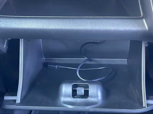 スズキ ハスラー HYBRID G 山口県 2024(令6)年 2万km クールカーキパールメタリック/ソフトベージュメタリック 純正SDナビ【AVN-LS03W】/・Bluetooth/・フルセグテレビ/・DVD再生/バックカメラ/ETC/プッシュスタート/スマートキー/スペアキー/純正フロアマット/純正LEDヘッドライト/オートライト/SUZUKI SAFETY　SUPPORT/・アダプティブクルーズコントロール/・デュアルカメラブレーキサポート/・後退時ブレーキサポート/・誤発進抑制機能/・後方誤発進抑制制御/・車線逸脱抑制機能/・車線逸脱警報機能/・ふらつき警報機能/・標識認識機能/・先行車発進お知らせ機能/シートヒーター/コーナーセンサー/電動格納ミラー/取扱説明書/保証書