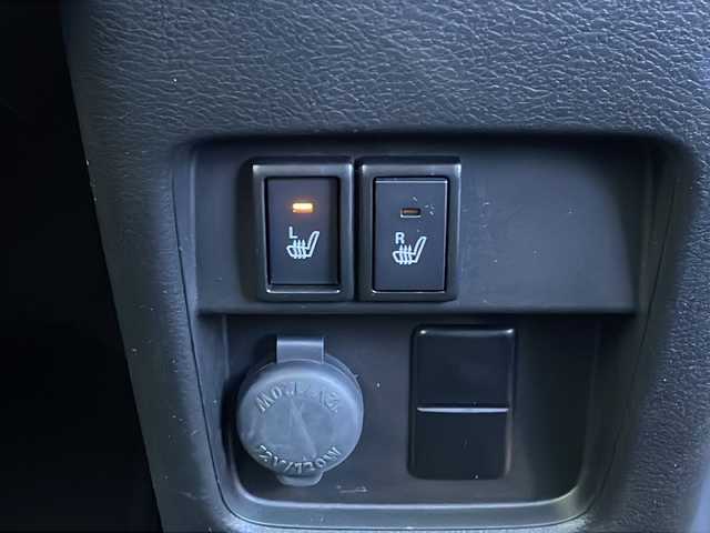 スズキ ハスラー HYBRID G 山口県 2024(令6)年 2万km クールカーキパールメタリック/ソフトベージュメタリック 純正SDナビ【AVN-LS03W】/・Bluetooth/・フルセグテレビ/・DVD再生/バックカメラ/ETC/プッシュスタート/スマートキー/スペアキー/純正フロアマット/純正LEDヘッドライト/オートライト/SUZUKI SAFETY　SUPPORT/・アダプティブクルーズコントロール/・デュアルカメラブレーキサポート/・後退時ブレーキサポート/・誤発進抑制機能/・後方誤発進抑制制御/・車線逸脱抑制機能/・車線逸脱警報機能/・ふらつき警報機能/・標識認識機能/・先行車発進お知らせ機能/シートヒーター/コーナーセンサー/電動格納ミラー/取扱説明書/保証書