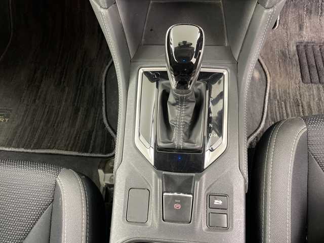 スバル インプレッサ スポーツ 2．0i－L アイサイト 道央・札幌 2017(平29)年 15.1万km クリスタルブラックシリカ ・4WD/アイサイト/・衝突被害軽減ブレーキ/・アダプティブクルーズコントロール/・社外オーディオ/・CD/USB/iPod/AUX/・レーンキープアシスト/・ヒルスタートアシスト/・LEDオートライト/SRH/・MTモード付AT/パドルシフト/・積込夏タイヤ純正AWセット/・純正エンジンスターター/・電動パーキング・電動格納ミラー/・ウィンカーミラー/ミラーヒーター/・純正フロアマット/ドアバイザー