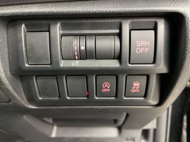 スバル インプレッサ スポーツ 2．0i－L アイサイト 道央・札幌 2017(平29)年 15.1万km クリスタルブラックシリカ ・4WD/アイサイト/・衝突被害軽減ブレーキ/・アダプティブクルーズコントロール/・社外オーディオ/・CD/USB/iPod/AUX/・レーンキープアシスト/・ヒルスタートアシスト/・LEDオートライト/SRH/・MTモード付AT/パドルシフト/・積込夏タイヤ純正AWセット/・純正エンジンスターター/・電動パーキング・電動格納ミラー/・ウィンカーミラー/ミラーヒーター/・純正フロアマット/ドアバイザー