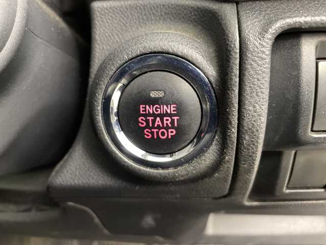 スバル インプレッサ スポーツ 2．0i－L アイサイト 道央・札幌 2017(平29)年 15.1万km クリスタルブラックシリカ ・4WD/アイサイト/・衝突被害軽減ブレーキ/・アダプティブクルーズコントロール/・社外オーディオ/・CD/USB/iPod/AUX/・レーンキープアシスト/・ヒルスタートアシスト/・LEDオートライト/SRH/・MTモード付AT/パドルシフト/・積込夏タイヤ純正AWセット/・純正エンジンスターター/・電動パーキング・電動格納ミラー/・ウィンカーミラー/ミラーヒーター/・純正フロアマット/ドアバイザー