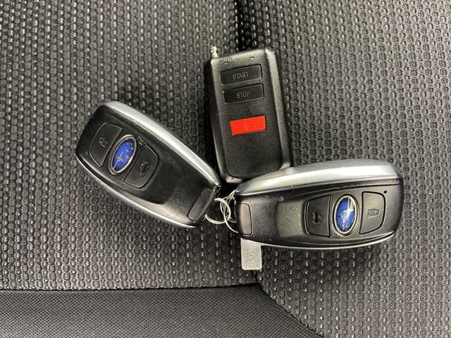 スバル インプレッサ スポーツ 2．0i－L アイサイト 道央・札幌 2017(平29)年 15.1万km クリスタルブラックシリカ ・4WD/アイサイト/・衝突被害軽減ブレーキ/・アダプティブクルーズコントロール/・社外オーディオ/・CD/USB/iPod/AUX/・レーンキープアシスト/・ヒルスタートアシスト/・LEDオートライト/SRH/・MTモード付AT/パドルシフト/・積込夏タイヤ純正AWセット/・純正エンジンスターター/・電動パーキング・電動格納ミラー/・ウィンカーミラー/ミラーヒーター/・純正フロアマット/ドアバイザー