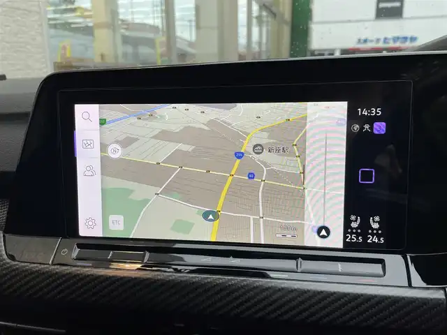 フォルクスワーゲン ＶＷ ゴルフ Ｒ 20イヤーズ 埼玉県 2024(令6)年 0.9万km 青 /ワンオーナー//4WD/ターボ//純正メモリナビ//バックカメラ//黒レザーシート//運転席パワーシート//前2席シートヒーター//前2席エアシート//アダプティブクルーズコントロール//ビルトインETC//スマートキーx2//LEDヘッドライト//フロントアシスト/ (プリクラッシュブレーキシステム)//サイドアシスト/ (レーンチェンジアシストシステム)//レーンアシスト/ (レーンキープアシストシステム)//クリアランスソナー//W.サイド.カーテンエアバッグ//ABS/横滑り防止装置//パドルシフト//革巻きステアリング//ステアリングヒーター//オートライト//プライバシーガラス//純正AKRAPOVICチタンマフラー//純正19インチAW//新車時保証書//取扱説明書