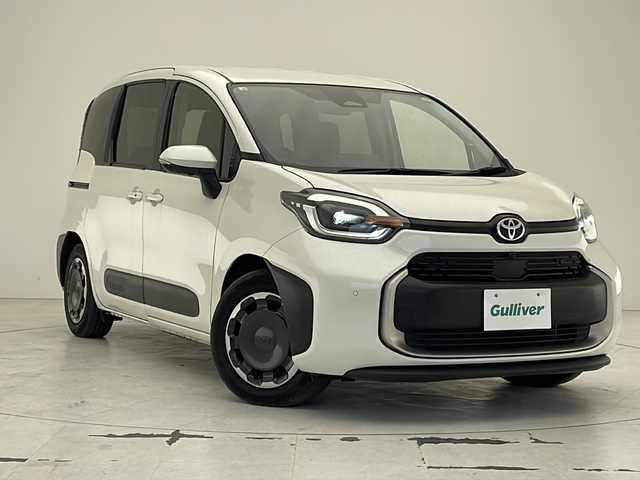 トヨタ シエンタ ハイブリッド Z 沖縄県 2022(令4)年 4.3万km ホワイトパールクリスタルシャイン 禁煙車　/純正ディスプレイオーディオ　ナビ付き/Bluetooth接続/USB/パノラミックビューモニター/トヨタセーフティセンス/・衝突被害軽減ブレーキ (プリクラッシュセーフティ)																									/・ハンドル操作サポート (レーントレーシングアシスト)																									/・追従ドライブ支援機能 (レーダークルーズコントロール)																									/・車線はみ出しアラート (レーンディパーチャーアラート)																									/・自動ハイビーム (オートマチックハイビーム)																									　　/両側パワースライドドア　/100V充電/ステアリングスイッチ/ブラインドスポットモニター　/後席サンシェード/純正フロアマット/プッシュスタート/スマートキー/オートライト/電動格納ウインカーミラー