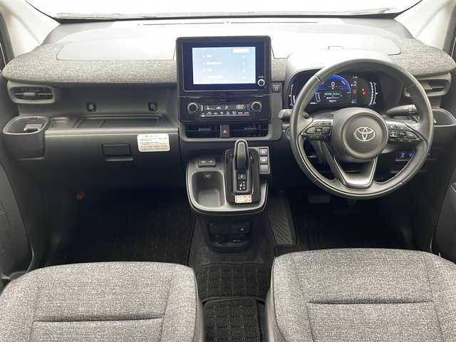 トヨタ シエンタ ハイブリッド Z 沖縄県 2022(令4)年 4.3万km ホワイトパールクリスタルシャイン 禁煙車　/純正ディスプレイオーディオ　ナビ付き/Bluetooth接続/USB/パノラミックビューモニター/トヨタセーフティセンス/・衝突被害軽減ブレーキ (プリクラッシュセーフティ)																									/・ハンドル操作サポート (レーントレーシングアシスト)																									/・追従ドライブ支援機能 (レーダークルーズコントロール)																									/・車線はみ出しアラート (レーンディパーチャーアラート)																									/・自動ハイビーム (オートマチックハイビーム)																									　　/両側パワースライドドア　/100V充電/ステアリングスイッチ/ブラインドスポットモニター　/後席サンシェード/純正フロアマット/プッシュスタート/スマートキー/オートライト/電動格納ウインカーミラー