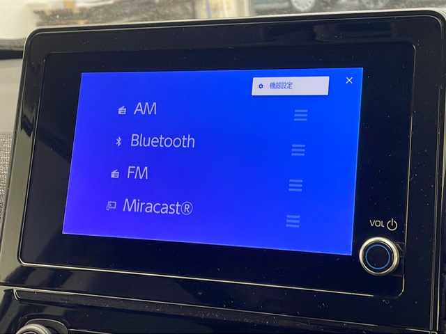 トヨタ シエンタ ハイブリッド Z 沖縄県 2022(令4)年 4.3万km ホワイトパールクリスタルシャイン 禁煙車　/純正ディスプレイオーディオ　ナビ付き/Bluetooth接続/USB/パノラミックビューモニター/トヨタセーフティセンス/・衝突被害軽減ブレーキ (プリクラッシュセーフティ)																									/・ハンドル操作サポート (レーントレーシングアシスト)																									/・追従ドライブ支援機能 (レーダークルーズコントロール)																									/・車線はみ出しアラート (レーンディパーチャーアラート)																									/・自動ハイビーム (オートマチックハイビーム)																									　　/両側パワースライドドア　/100V充電/ステアリングスイッチ/ブラインドスポットモニター　/後席サンシェード/純正フロアマット/プッシュスタート/スマートキー/オートライト/電動格納ウインカーミラー