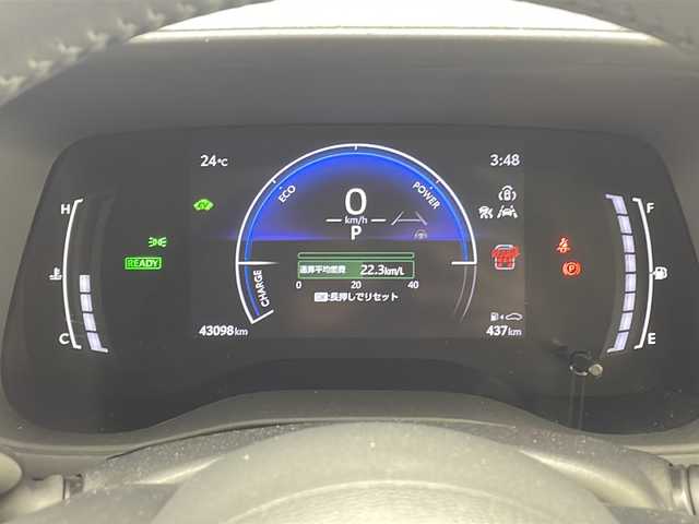 トヨタ シエンタ ハイブリッド Z 沖縄県 2022(令4)年 4.3万km ホワイトパールクリスタルシャイン 禁煙車　/純正ディスプレイオーディオ　ナビ付き/Bluetooth接続/USB/パノラミックビューモニター/トヨタセーフティセンス/・衝突被害軽減ブレーキ (プリクラッシュセーフティ)																									/・ハンドル操作サポート (レーントレーシングアシスト)																									/・追従ドライブ支援機能 (レーダークルーズコントロール)																									/・車線はみ出しアラート (レーンディパーチャーアラート)																									/・自動ハイビーム (オートマチックハイビーム)																									　　/両側パワースライドドア　/100V充電/ステアリングスイッチ/ブラインドスポットモニター　/後席サンシェード/純正フロアマット/プッシュスタート/スマートキー/オートライト/電動格納ウインカーミラー