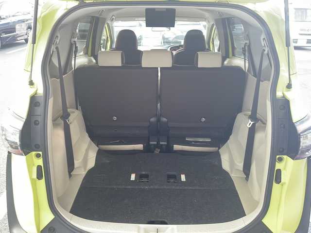 トヨタ シエンタ X 京都府 2016(平28)年 10.4万km エアーイエロー 純正メモリナビ/バックカメラ/パワースライドドア/プリクラッシュセーフティ/レーンキープアシスト/オートハイビーム/後席フリップダウンモニター/LEDヘッドライト