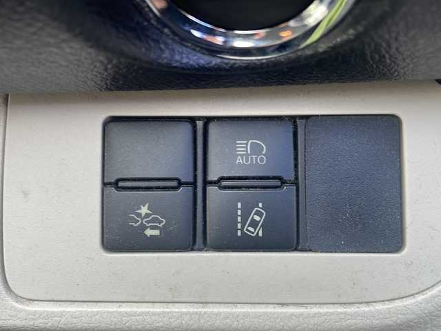 トヨタ シエンタ X 京都府 2016(平28)年 10.4万km エアーイエロー 純正メモリナビ/バックカメラ/パワースライドドア/プリクラッシュセーフティ/レーンキープアシスト/オートハイビーム/後席フリップダウンモニター/LEDヘッドライト