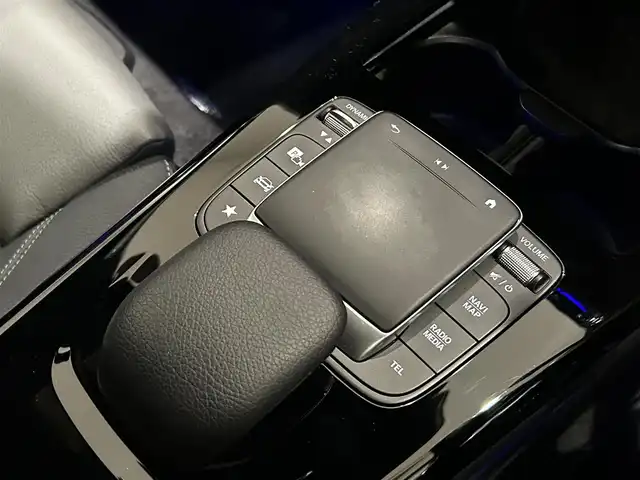 メルセデス・ベンツ ＣＬＡ２００ｄ 愛知県 2021(令3)年 3.4万km デニムブルー アドバンスドパッケージ/レザーエクスクルーシブパッケージ/パノラミックスライディングルーフ/レーダーセーフティーパッケージ/マルチビームLEDヘッドライト/シートヒーター/ETC/パワーバックドア/プッシュスタート/ドライブレコーダー