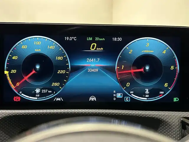 メルセデス・ベンツ ＣＬＡ２００ｄ 愛知県 2021(令3)年 3.4万km デニムブルー アドバンスドパッケージ/レザーエクスクルーシブパッケージ/パノラミックスライディングルーフ/レーダーセーフティーパッケージ/マルチビームLEDヘッドライト/シートヒーター/ETC/パワーバックドア/プッシュスタート/ドライブレコーダー