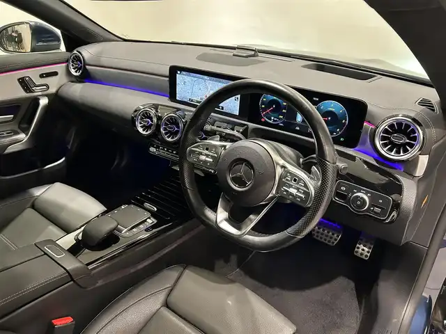 メルセデス・ベンツ ＣＬＡ２００ｄ 愛知県 2021(令3)年 3.4万km デニムブルー アドバンスドパッケージ/レザーエクスクルーシブパッケージ/パノラミックスライディングルーフ/レーダーセーフティーパッケージ/マルチビームLEDヘッドライト/シートヒーター/ETC/パワーバックドア/プッシュスタート/ドライブレコーダー