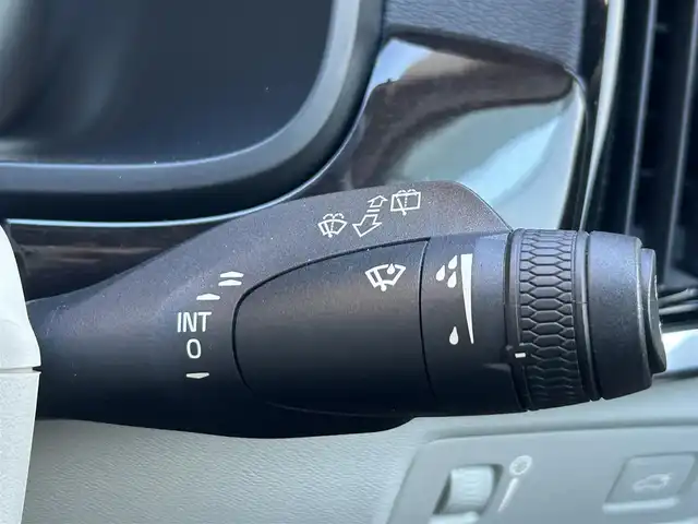 ボルボ Ｖ９０ D4 ノルディックエディション 茨城県 2020(令2)年 0.8万km ブライトシルバーM 白革シート/harman/kardon/パノラマSR/HUD/ACC/BSM/LKA/Aホールド/純正ナビ/（AM.FM.CD.BT.Applecarplay）/フルセグTV/360°カメラ/ETC/ドライブレコーダー/パワーシート/シートヒーター/パワーバックドア/スマートキー/ウィンカーミラー