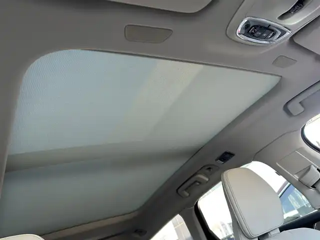 ボルボ Ｖ９０ D4 ノルディックエディション 茨城県 2020(令2)年 0.8万km ブライトシルバーM 白革シート/harman/kardon/パノラマSR/HUD/ACC/BSM/LKA/Aホールド/純正ナビ/（AM.FM.CD.BT.Applecarplay）/フルセグTV/360°カメラ/ETC/ドライブレコーダー/パワーシート/シートヒーター/パワーバックドア/スマートキー/ウィンカーミラー