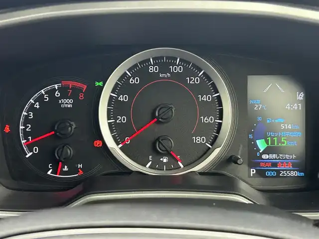 トヨタ カローラ クロス G 熊本県 2023(令5)年 2.6万km プラチナホワイトパールマイカ 純正ナビ（ＡｐｐｌＣａｒＰｌａｙ・ＡｎｄｒｏｉｄＡｕｔｏ・ＢＴ・ＵＳＢ）/バックカメラ　/ＥＴＣ　/前後クリアランスソナー　/トヨタセーフティーセンス/・プリクラッシュセーフティ/・レーントレーシングアシスト/・ロードサインアシスト/・オートマチックハイビーム/・アダブティブクルーズコントロール/・駐車時支援パーキングサポートシステム/横滑り防止/電動パーキング/ブレーキホールド/オートリトラミラー/オートライト/LEDヘッドライト/スマートキー/プッシュスタート