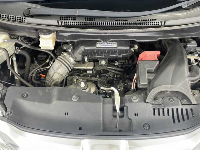 ホンダ ステップワゴン スパーダ 岐阜県 2016(平28)年 6.5万km プレミアムスパークルブラックパール 社外ナビ（CN-F1D）/フルセグTV/ビルトインETC/ホンダセンシング/両側パワースライドドア/クルーズコントロール/純正フロアマット/純正16AW/社外16AW（205/60/16)スタッドレスタイヤ積込/LEDヘッドランプ/フォグランプ/アイドリングストップ/スマートキー/プッシュスタート