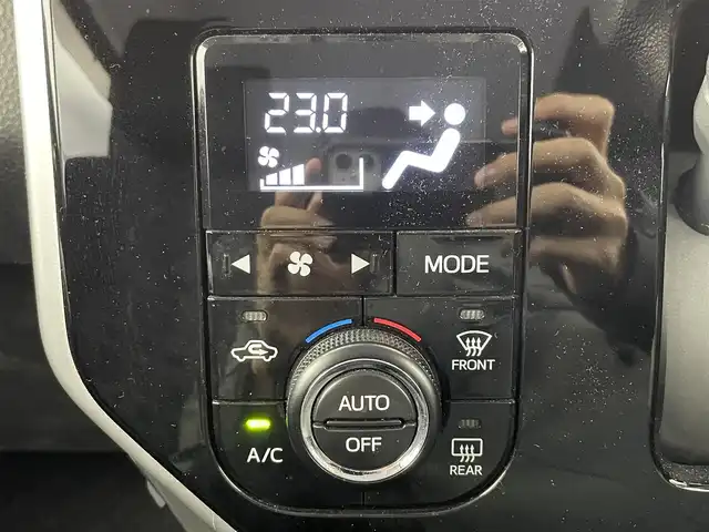 トヨタ タンク カスタムG 富山県 2018(平30)年 3.2万km プラムブラウンパールクリスタルシャイン 純正ナビ（AM/FM/DVD/BT/フルセグ）/バックカメラ/ETC/両側パワースライドドア/シートヒーター/衝突被害軽減システム/クルーズコントロール/レーンキープアシスト/コーナーセンサー/横滑り防止装置/アイドリングストップ/オートLEDライト/オートマチックハイビーム/純正アルミホイール/純正フロアマット/革巻きステアリング/ステアリングスイッチ/スマートキー/スペアキー