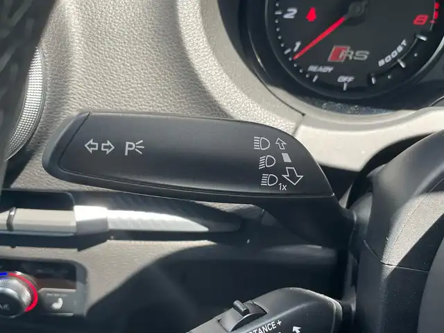 アウディ ＲＳ３ 石川県 2016(平28)年 5.9万km グレイシアホワイトメタリック 純正ナビ/アダプティブルクルーズコントロール/ファインナッパレザー（ブラック）/Bang＆Olufsenサウンドシステム/LEDヘッドライト/パドルシフト/スマートキー/サイドアシスト/シートヒーター/レッドブレーキキャリパー/コーナーセンサー/バックカメラ