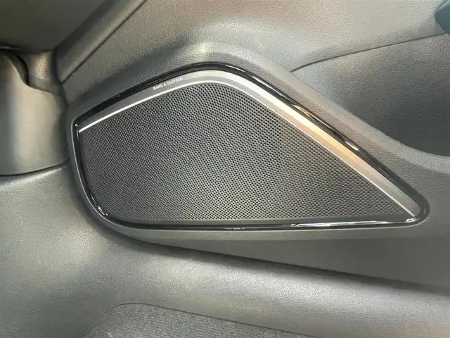 アウディ ＲＳ３ 石川県 2016(平28)年 5.9万km グレイシアホワイトメタリック 純正ナビ/アダプティブルクルーズコントロール/ファインナッパレザー（ブラック）/Bang＆Olufsenサウンドシステム/LEDヘッドライト/パドルシフト/スマートキー/サイドアシスト/シートヒーター/レッドブレーキキャリパー/コーナーセンサー/バックカメラ