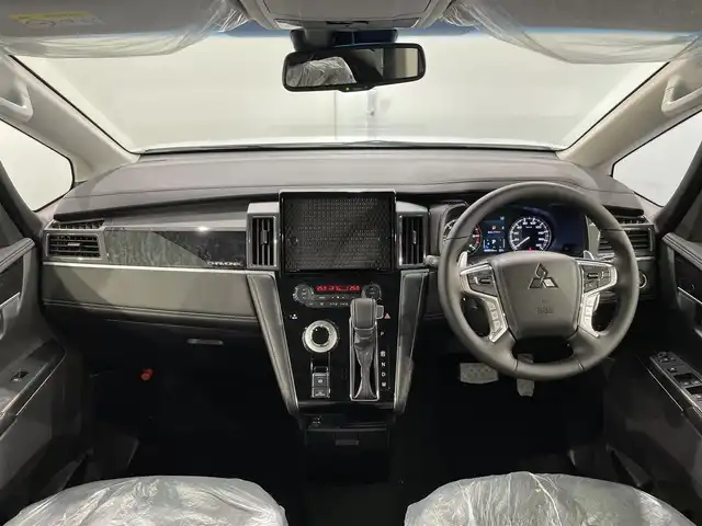 三菱 デリカＤ：５ シャモニー 愛知県 2025(令7)年 0.1千km 白Ⅱ 登録済未使用車/衝突軽減ブレーキ/両側電動スライドドア/アラウンドビューモニター/レーダークルーズコントロール/100V電源/シートヒーター/LEDヘッドライト/フォグランプ/ブラインドスポットモニター/ステアリングヒーター/パワーシート/電動リアゲート/レーンキープアシスト/オートハイビーム/プッシュスタート/スマートキー/アイドリングストップ/純正アルミホイール/オートライト/ディーゼル/4WD/トランスファースイッチ/パドルシフト/ウィンカーミラー/ISOFIX/電動パーキングブレーキ/オートブレーキホールド/ステアリングリモコン