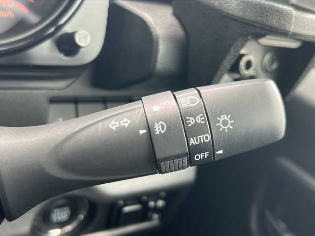 スズキ ジムニー XC 山形県 2021(令3)年 2.5万km ブルーイッシュブラックパール3 4WD/衝突被害軽減ブレーキデュアルカメラブレーキサポート/ナビ/（Bluetooth/CD/DVD/フルセグ）/クルーズコントロール/前後ドライブレコーダー/車線逸脱装置/前席シートヒーター/横滑り防止装置/ダウンヒルアシストコントロール/フルセグテレビ/フォグランプ/LEDヘッドライト/オートライト/オートマッチクハイビーム/ビルトインETC/電動格納ミラー/ウィンカーミラー/純正アルミホイール/純正フロアマット/スマートキー