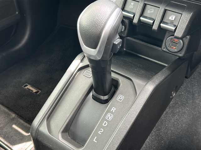 スズキ ジムニー XC 山形県 2021(令3)年 2.5万km ブルーイッシュブラックパール3 4WD/衝突被害軽減ブレーキデュアルカメラブレーキサポート/ナビ/（Bluetooth/CD/DVD/フルセグ）/クルーズコントロール/前後ドライブレコーダー/車線逸脱装置/前席シートヒーター/横滑り防止装置/ダウンヒルアシストコントロール/フルセグテレビ/フォグランプ/LEDヘッドライト/オートライト/オートマッチクハイビーム/ビルトインETC/電動格納ミラー/ウィンカーミラー/純正アルミホイール/純正フロアマット/スマートキー