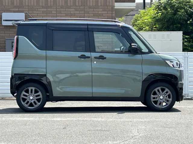 三菱 デリカミニ T プレミアム 群馬県 2025(令7)年 0.2万km ＤグリーンＭ ワンオーナー/メモリナビ/フルセグテレビ/バックカメラ/プッシュスタート/両側パワースライドドア/純正フロアマット/ハンドルヒーター