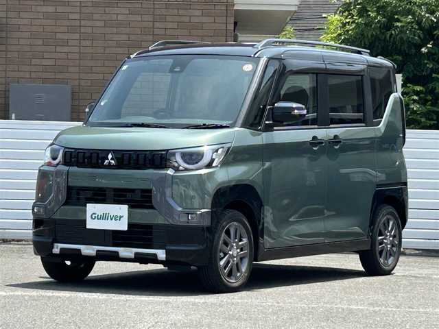 三菱 デリカミニ T プレミアム 群馬県 2025(令7)年 0.2万km ＤグリーンＭ ワンオーナー/メモリナビ/フルセグテレビ/バックカメラ/プッシュスタート/両側パワースライドドア/純正フロアマット/ハンドルヒーター