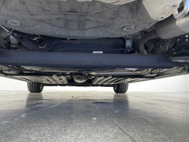 スズキ スイフト HYBRID RS 長野県 2018(平30)年 3.3万km プレミアムシルバーメタリック 純正SDナビ/（FM/AM/SD/フルセグTV/Bluetooth/DISC）/スズキセーフティサポート/・デュアルセンサーブレーキサポート/・車線逸脱抑制機能/・車線逸脱警報機能/・ふらつき警報機能/・アダプティブクルーズコントロール（ACC）/・標識認識機能（車両進入禁止、はみ出し通行禁止、最高速度）/全方位カメラ/W+サイドエアバッグ/ABS/横滑り防止装置/プッシュスタート/アイドリングストップ/スマートキー/AACエアコン/パドルシフト/クルコン/ステアリングスイッチ/D席シートヒーター/オートライト/LEDヘッドライト/フォグランプ/リアフォグランプ/電格ウインカーミラー/インターバルタイマー調整式ワイパー/純正フロアマット/純正16インチアルミホイール/ETC2.0/社外ワイドルームミラー/取扱説明書