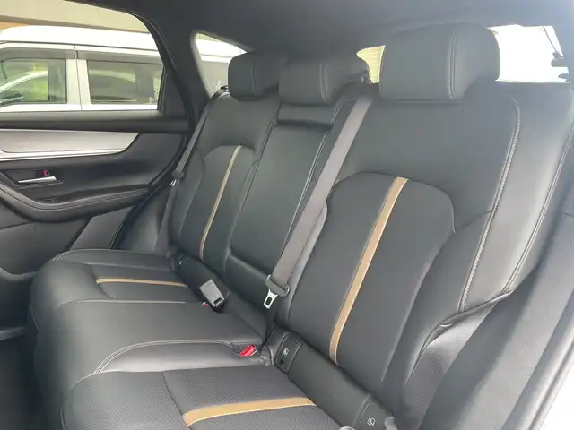 マツダ ＣＸ－６０ XD HV エクスクルーシブスポーツ 神奈川県 2022(令4)年 3.2万km ロジウムホワイトプレミアムメタリック 純正12インチＳＤナビ/Bluetooth/AppleCarPlay/AndroidAuto/HDMI/全周囲カメラ/ドライブレコーダー/追従走行付きクルーズコントロール/ＥＴＣ/シートヒーター/エアシート/ステアリングヒーター/ブラインドスポットモニター/トラクションコントロールシステム/スマートブレーキサポート/ダウンヒルアシストコントロール/LED/純正AW/純正フロアマット/BOSEスピーカー/横滑り防止装置/レーンキープアシスト/ドライビングポジション/衝突被害軽減システム/カーテンエアバッグ