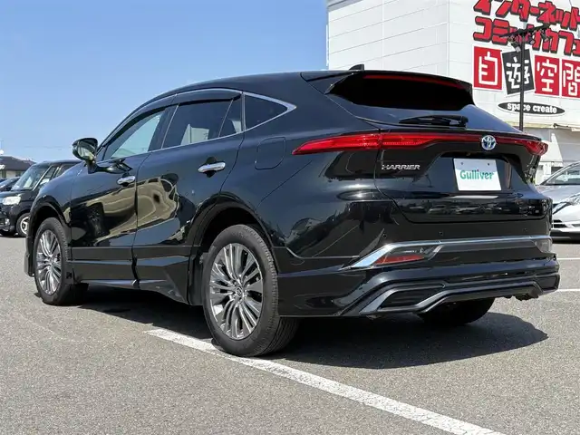 トヨタ ハリアー ハイブリッド Z レザーパッケージ 大分県 2020(令2)年 5.9万km プレシャスブラックパール ・JBLナビ(BT/USB/AUX/Miracast)/・全方位カメラ/・フルセグテレビ/・モデリスタ/・HUD/・レーダークルーズコントロール/・ドライブレコーダー/・ETC/・トヨタセーフティセンス/・コーナーセンサー/・ステアリングリモコン/・ステアリングヒーター/・オートハイビーム/・デジタルインナーミラー/・ブレーキホールド/・シートヒーター/・シートクーラー/・パワーシート/・シートメモリー/・スマートキー/・プッシュスタート/・純正アルミホイール/・電動リアゲート