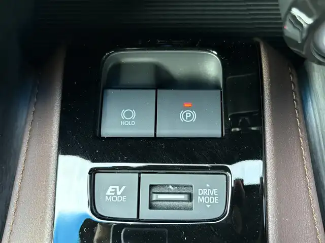 トヨタ ハリアー ハイブリッド Z レザーパッケージ 大分県 2020(令2)年 5.9万km プレシャスブラックパール ・JBLナビ(BT/USB/AUX/Miracast)/・全方位カメラ/・フルセグテレビ/・モデリスタ/・HUD/・レーダークルーズコントロール/・ドライブレコーダー/・ETC/・トヨタセーフティセンス/・コーナーセンサー/・ステアリングリモコン/・ステアリングヒーター/・オートハイビーム/・デジタルインナーミラー/・ブレーキホールド/・シートヒーター/・シートクーラー/・パワーシート/・シートメモリー/・スマートキー/・プッシュスタート/・純正アルミホイール/・電動リアゲート