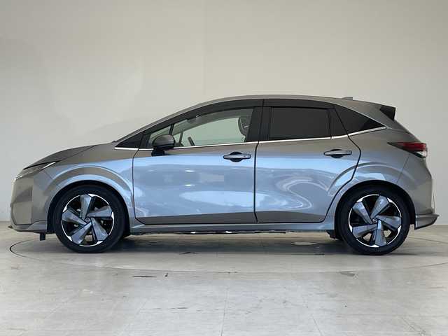 日産 オーラ G レザーエディション 愛知県 2022(令4)年 2.9万km ダークメタルグレー プレミアムサウンドBOSE/純正9型ディズプレイオーディオナビ/三眼LEDヘッドライト/全方位カメラ/クルーズコントロール/シートヒーター/コーナーセンサー/純正アルミホイール/ETC2.0/ブラインドスポットモニター/ステアリングヒーター/インテリジェントミラー/オートマチックハイビーム/ワイヤレス充電器/ドライブレコーダー/衝突軽減システム/フルセグ/Bluetooth/ステアリングスイッチ/スマートキー/プッシュスタート
