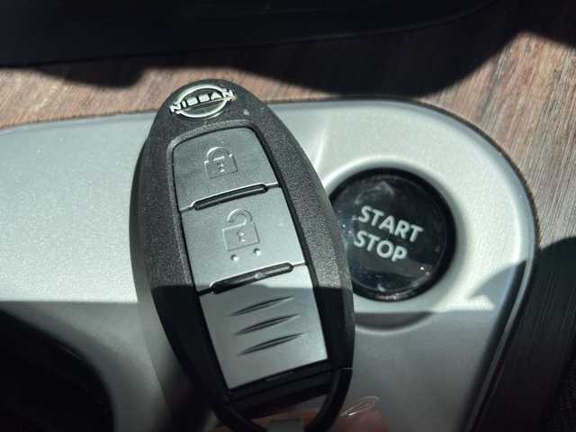 日産 オーラ G レザーエディション 愛知県 2022(令4)年 2.9万km ダークメタルグレー プレミアムサウンドBOSE/純正9型ディズプレイオーディオナビ/三眼LEDヘッドライト/全方位カメラ/クルーズコントロール/シートヒーター/コーナーセンサー/純正アルミホイール/ETC2.0/ブラインドスポットモニター/ステアリングヒーター/インテリジェントミラー/オートマチックハイビーム/ワイヤレス充電器/ドライブレコーダー/衝突軽減システム/フルセグ/Bluetooth/ステアリングスイッチ/スマートキー/プッシュスタート