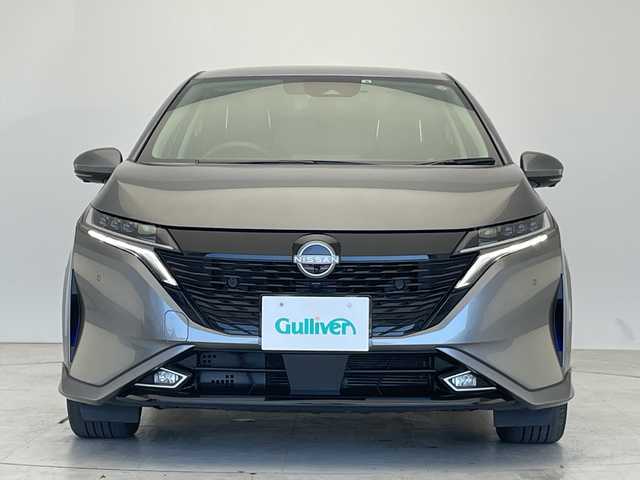 日産 オーラ G レザーエディション 愛知県 2022(令4)年 2.9万km ダークメタルグレー プレミアムサウンドBOSE/純正9型ディズプレイオーディオナビ/三眼LEDヘッドライト/全方位カメラ/クルーズコントロール/シートヒーター/コーナーセンサー/純正アルミホイール/ETC2.0/ブラインドスポットモニター/ステアリングヒーター/インテリジェントミラー/オートマチックハイビーム/ワイヤレス充電器/ドライブレコーダー/衝突軽減システム/フルセグ/Bluetooth/ステアリングスイッチ/スマートキー/プッシュスタート