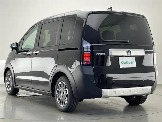 ホンダ フリード ハイブリット e:HEV クロスター 愛知県 2025(令7)年 0.1千km クリスタルブラックパール 純正９インチディスプレイオーディオ/ホンダセンシング/ブラインドスポットモニター/両側パワースライドドア/バックカメラ/LEDオートライト/フォグランプ/レーダークルーズコントロール/フルセグTV/シートヒーター/ハーフレザーシート/コーナーセンサー/純正アルミホイール/衝突被害軽減ブレーキ/禁煙車