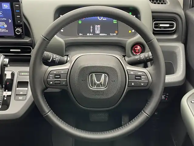 ホンダ フリード ハイブリット e:HEV クロスター 愛知県 2025(令7)年 0.1千km クリスタルブラックパール 純正９インチディスプレイオーディオ/ホンダセンシング/ブラインドスポットモニター/両側パワースライドドア/バックカメラ/LEDオートライト/フォグランプ/レーダークルーズコントロール/フルセグTV/シートヒーター/ハーフレザーシート/コーナーセンサー/純正アルミホイール/衝突被害軽減ブレーキ/禁煙車