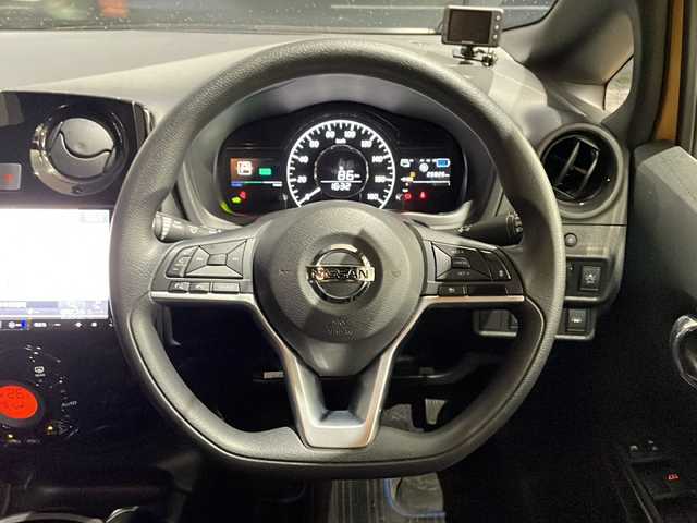 日産 ノート e－パワー X Bアロー 岩手県 2020(令2)年 2.7万km サンライトイエロー/スーパーブラック 2トーン ワンオーナー/ALPINEナビ/CD/DVD/フルセグTV/Bluetooth/アラウンドビューカメラ/レーダークルーズコントロール/エマージェンシーブレーキ/デジタルインナーミラー/前後ドライブレコーダー/純正リモコンエンジンスターター/LEDヘッドライト/オートライト/純正15インチアルミホイール/社外アルミ（スタッドレス装着）車載