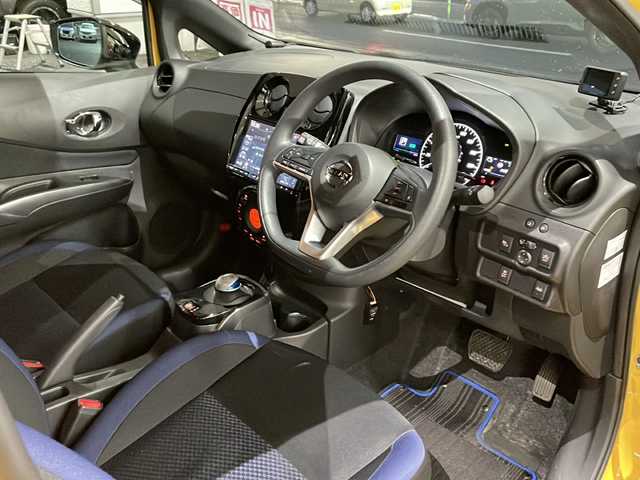 日産 ノート e－パワー X Bアロー 岩手県 2020(令2)年 2.7万km サンライトイエロー/スーパーブラック 2トーン ワンオーナー/ALPINEナビ/CD/DVD/フルセグTV/Bluetooth/アラウンドビューカメラ/レーダークルーズコントロール/エマージェンシーブレーキ/デジタルインナーミラー/前後ドライブレコーダー/純正リモコンエンジンスターター/LEDヘッドライト/オートライト/純正15インチアルミホイール/社外アルミ（スタッドレス装着）車載