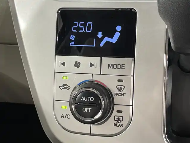 ダイハツ キャスト スタイル G SAⅡ 愛知県 2016(平28)年 7.4万km ワインⅡ 純正7インチナビ/衝突軽減ブレーキ/シートヒーター/LEDヘッドライト/ETC/ドライブレコーダー/Bluetooth/プッシュスタート/スマートキー/CD/DVD再生/アイドリングストップ/ミュージックサーバー/ミュージックプレイヤー接続/純正フロアマット/純正アルミホイール/オートライト/禁煙車/寒冷地仕様/電動格納ミラー/2トーンカラー/フォグランプ/セキュリティアラーム/横滑り防止装置