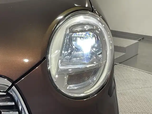 ダイハツ キャスト スタイル G SAⅡ 愛知県 2016(平28)年 7.4万km ワインⅡ 純正7インチナビ/衝突軽減ブレーキ/シートヒーター/LEDヘッドライト/ETC/ドライブレコーダー/Bluetooth/プッシュスタート/スマートキー/CD/DVD再生/アイドリングストップ/ミュージックサーバー/ミュージックプレイヤー接続/純正フロアマット/純正アルミホイール/オートライト/禁煙車/寒冷地仕様/電動格納ミラー/2トーンカラー/フォグランプ/セキュリティアラーム/横滑り防止装置