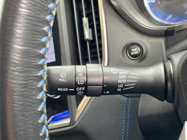 スバル ＸＶ ハイブリッド アドバンス 愛知県 2018(平30)年 4.8万km クリスタルホワイトP 純正8型ナビ/レーダークルーズコントロール/バックカメラ/サイドカメラ/パワーシート/コーナーセンサー/純正アルミホイール/ルーフレール/ブラインドスポットモニター/LEDヘッドライト/パドルシフト/インテリジェントミラー/オートマチックハイビーム/ドライブレコーダー/ETC/衝突軽減システム/フルセグ/CD DVD/Bluetooth/ステアリングスイッチ/スマートキー/プッシュスタート