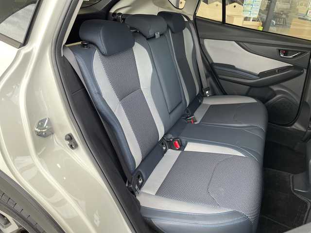 スバル ＸＶ ハイブリッド アドバンス 愛知県 2018(平30)年 4.8万km クリスタルホワイトP 純正8型ナビ/レーダークルーズコントロール/バックカメラ/サイドカメラ/パワーシート/コーナーセンサー/純正アルミホイール/ルーフレール/ブラインドスポットモニター/LEDヘッドライト/パドルシフト/インテリジェントミラー/オートマチックハイビーム/ドライブレコーダー/ETC/衝突軽減システム/フルセグ/CD DVD/Bluetooth/ステアリングスイッチ/スマートキー/プッシュスタート