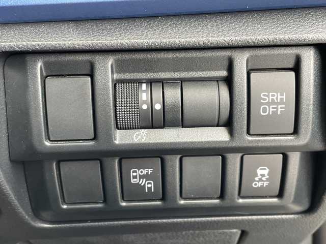 スバル ＸＶ ハイブリッド アドバンス 愛知県 2018(平30)年 4.8万km クリスタルホワイトP 純正8型ナビ/レーダークルーズコントロール/バックカメラ/サイドカメラ/パワーシート/コーナーセンサー/純正アルミホイール/ルーフレール/ブラインドスポットモニター/LEDヘッドライト/パドルシフト/インテリジェントミラー/オートマチックハイビーム/ドライブレコーダー/ETC/衝突軽減システム/フルセグ/CD DVD/Bluetooth/ステアリングスイッチ/スマートキー/プッシュスタート