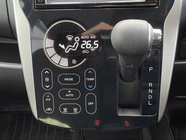 日産 デイズ ハイウェイスターG ターボ 山口県 2015(平27)年 2.7万km ホワイトパール ディーラーオプションナビ：MP314D-W/　・フルセグTV/　・CD/DVD再生/　・AM/FMラジオ/　・Bluetoothオーディオ/　・ハンズフリー通話/　・HDMI/VTR入力/　・フロントAUX/　・iPod接続/　・USBデータ通信/エマージェンシーブレーキ/トラクションコントロール/ステアリングリモコン/アラウンドビューモニター/15インチ純正AW/タッチパネルオートAC/ロック連動自動開閉ドアミラー/LEDミラーウィンカー/HIDキセノンヘッドライト/フォグランプ/オートライト/シガーソケット電源/WSRSエアバッグ/アジャスタブルショルダーアンカー/革巻チルトステアリング/運転席シートリフター/バニティミラー/助手席シートアンダートレー/ベンチシート/アームレスト/後席ISOFIXシート/リアシートスライド機構/分割可倒式リアシート/UVカットプライバシーガラス/スマートキー/イモビライザー/プッシュスタート/純正フロアマット/純正ドアバイザー/スペアキー(1本)/取扱説明書/ナビ取扱説明書/メンテナンスノート