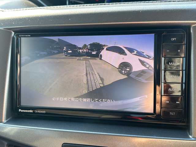 スズキ ソリオ HV MX 神奈川県 2017(平29)年 3.6万km ピュアホワイトP 社外SDナビ【CN-RE04WD】/Bluetooth・CD・DVD・SD・TV/両側パワースライドドア/クルーズコントロール/運転席シートヒーター/スペアキー1本/ETC/バックカメラ/純正フロアマット/LEDヘッドライト/オートライト/デュアルカメラブレーキサポート/誤発進抑制機能/車線逸脱警報機能/ふらつき警報機能/先行車発進お知らせ機能/エマージェンシーストップシグナル