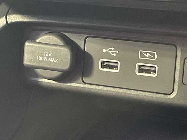 ホンダ シビック タイプR 山口県 2024(令6)年 0.2万km チャンピオンシップホワイト ワンオーナー/スペアキー×2/ホンダセンシング/ｂｒｅｍｂｏレッドキャリパー/３本出しマフラー/純正DA（フルセグTV、AM/FM、Bluetooth）/バックカメラ/ＬＥＤオートライト/純正19インチアルミホイール/前後コーナーセンサー/ETC２，０/保証書/取扱説明書